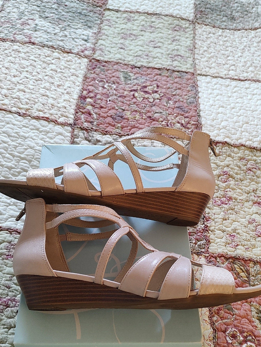 Women's Strappy Sandals in Beige Size 11 Medium - Picture 6 of 11